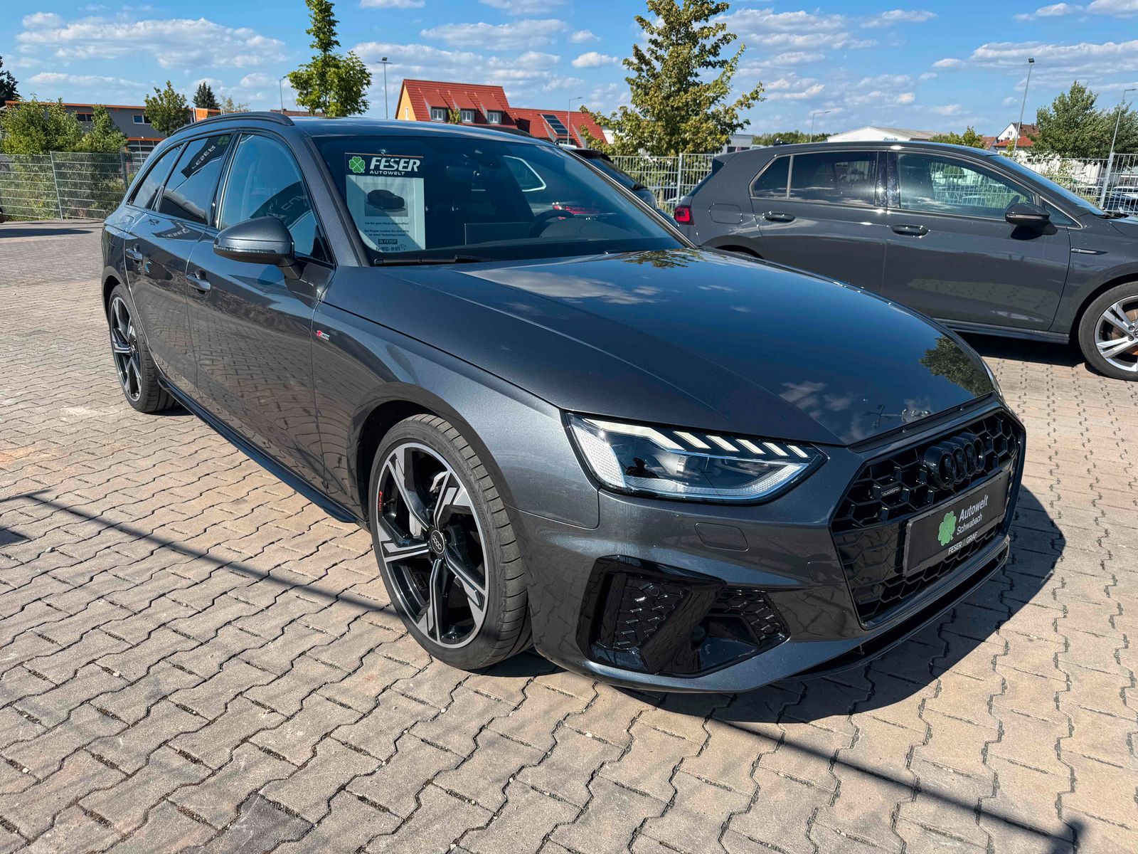 Audi A4 Avant S-Line 40 TFSI qu S-Tr. MATRIX AHK ACC