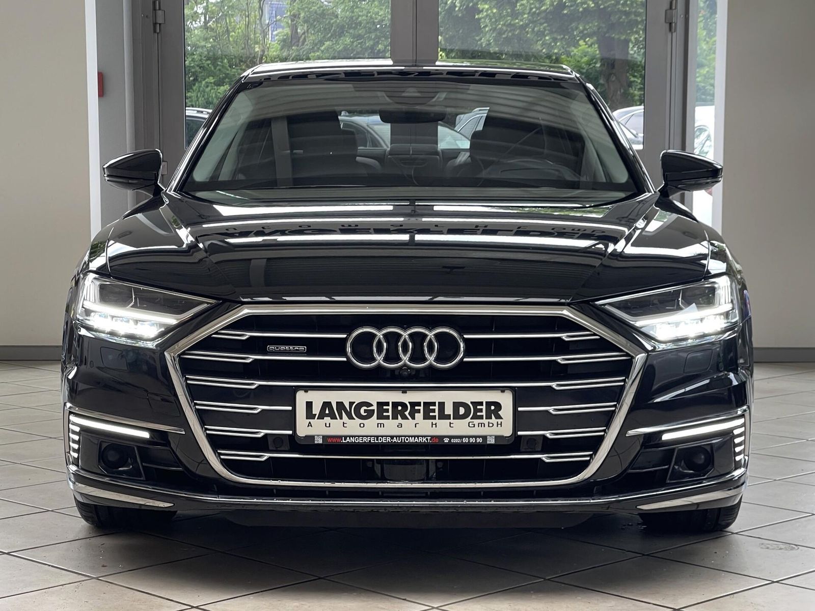 Audi A8 60 TFSI e quattro - Samsaru's Car Outlet