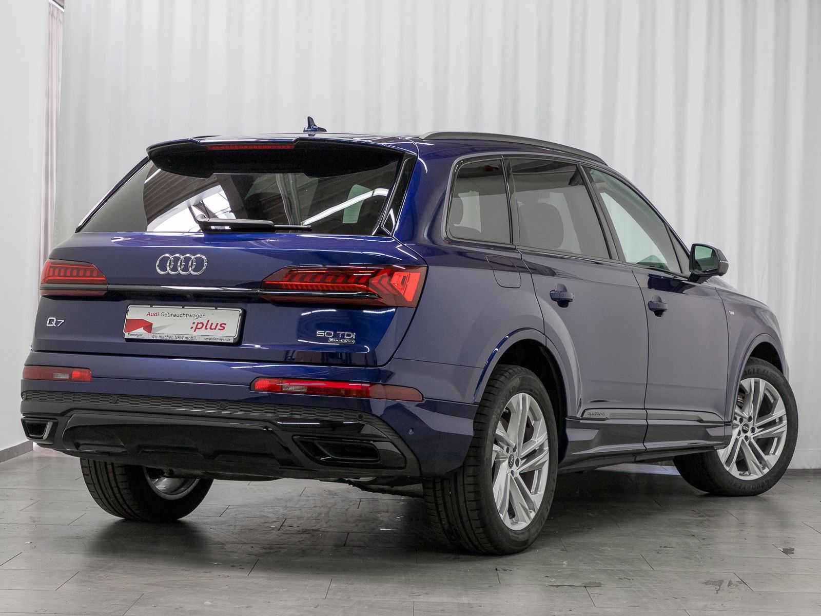 Audi Q7 50 TDI Q S LINE 7-SITZE LM20 AHK MATRIX