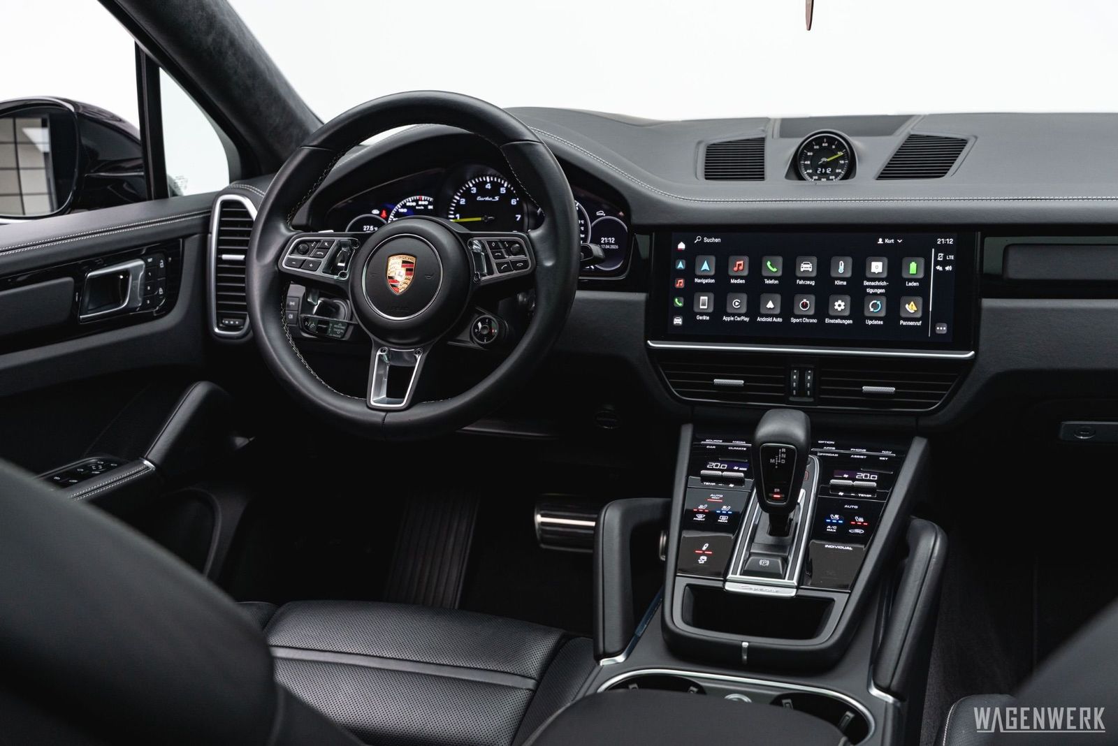 Porsche Cayenne Coupé Turbo S E-Hybrid MASSAGE AHV INNOD