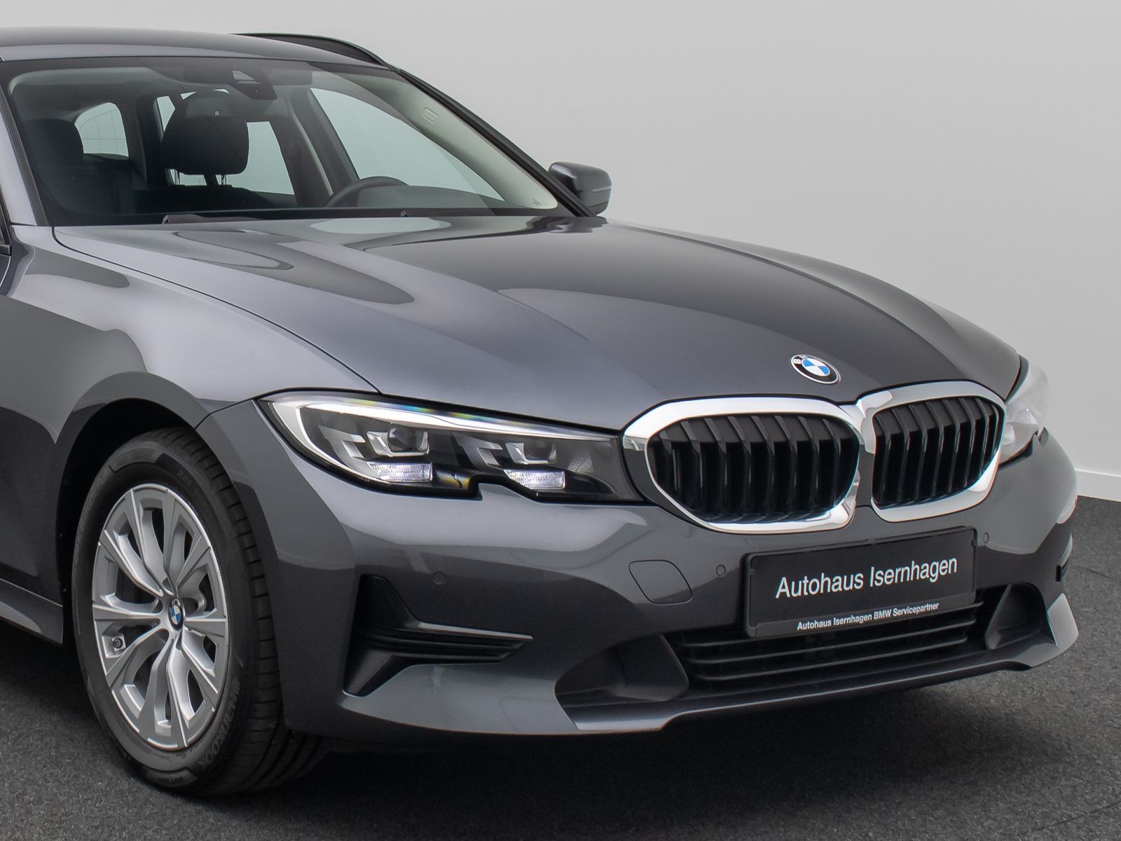 BMW 320d Advantage - Samsaru's Car Outlet