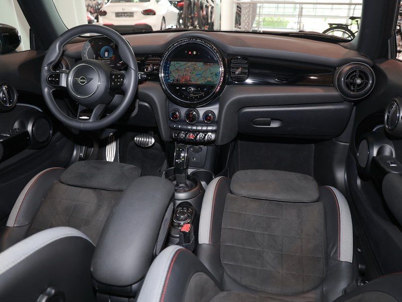 MINI Cooper JCW - Samsaru's Car Outlet