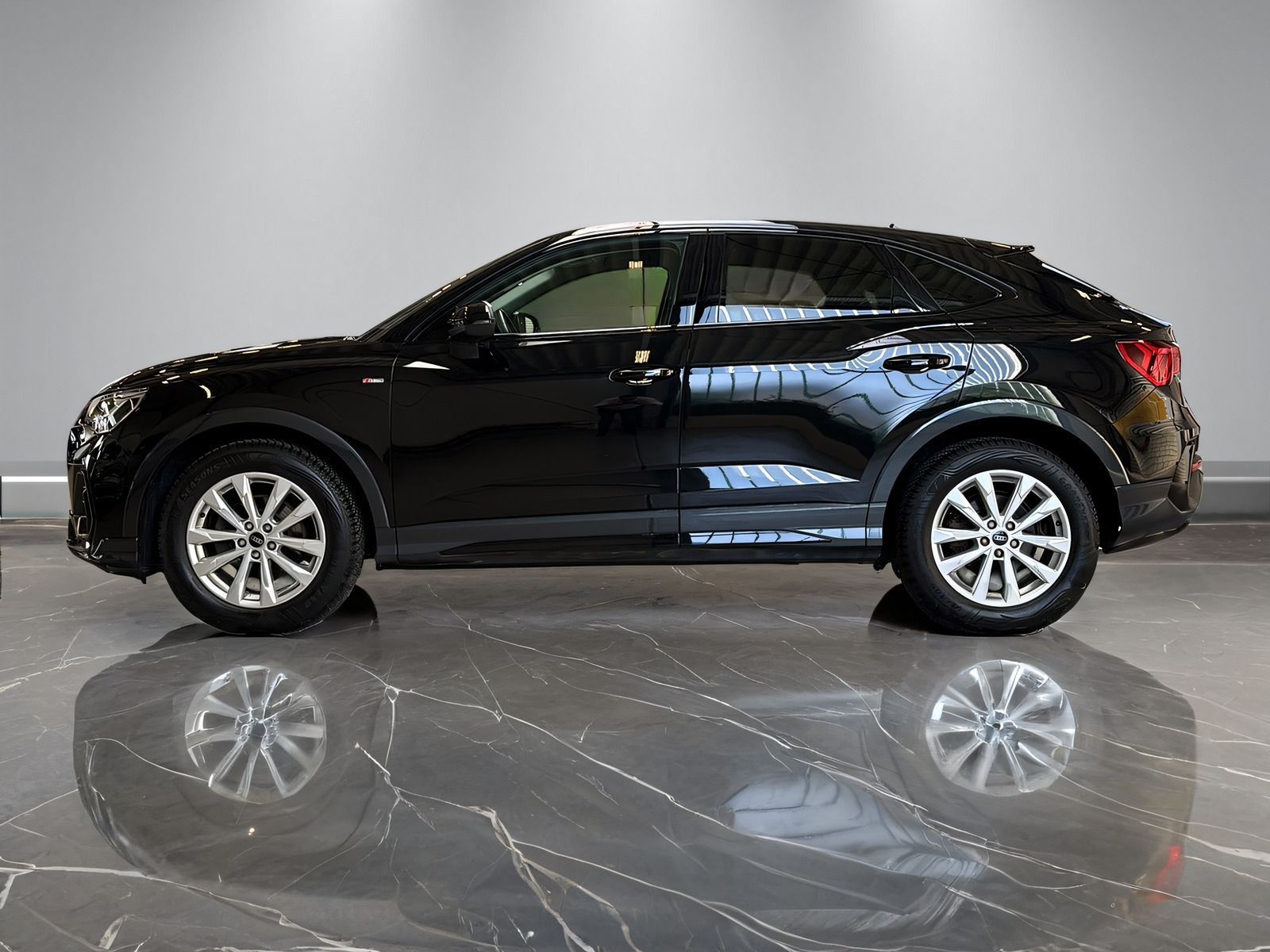 Audi Q3 Sportback S line 35 TDI quattro - Samsaru's Car Outlet