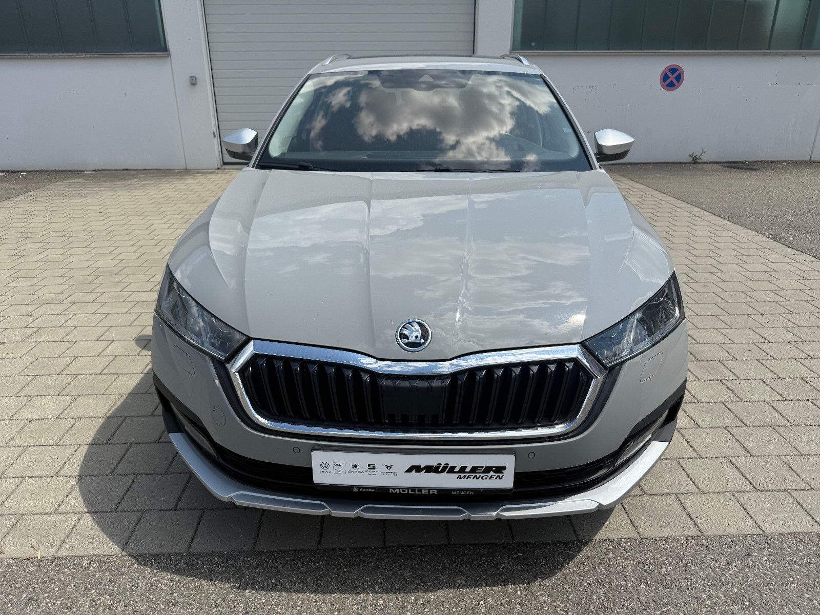 Skoda Octavia Combi Scout 4x4 - Samsaru's Car Outlet
