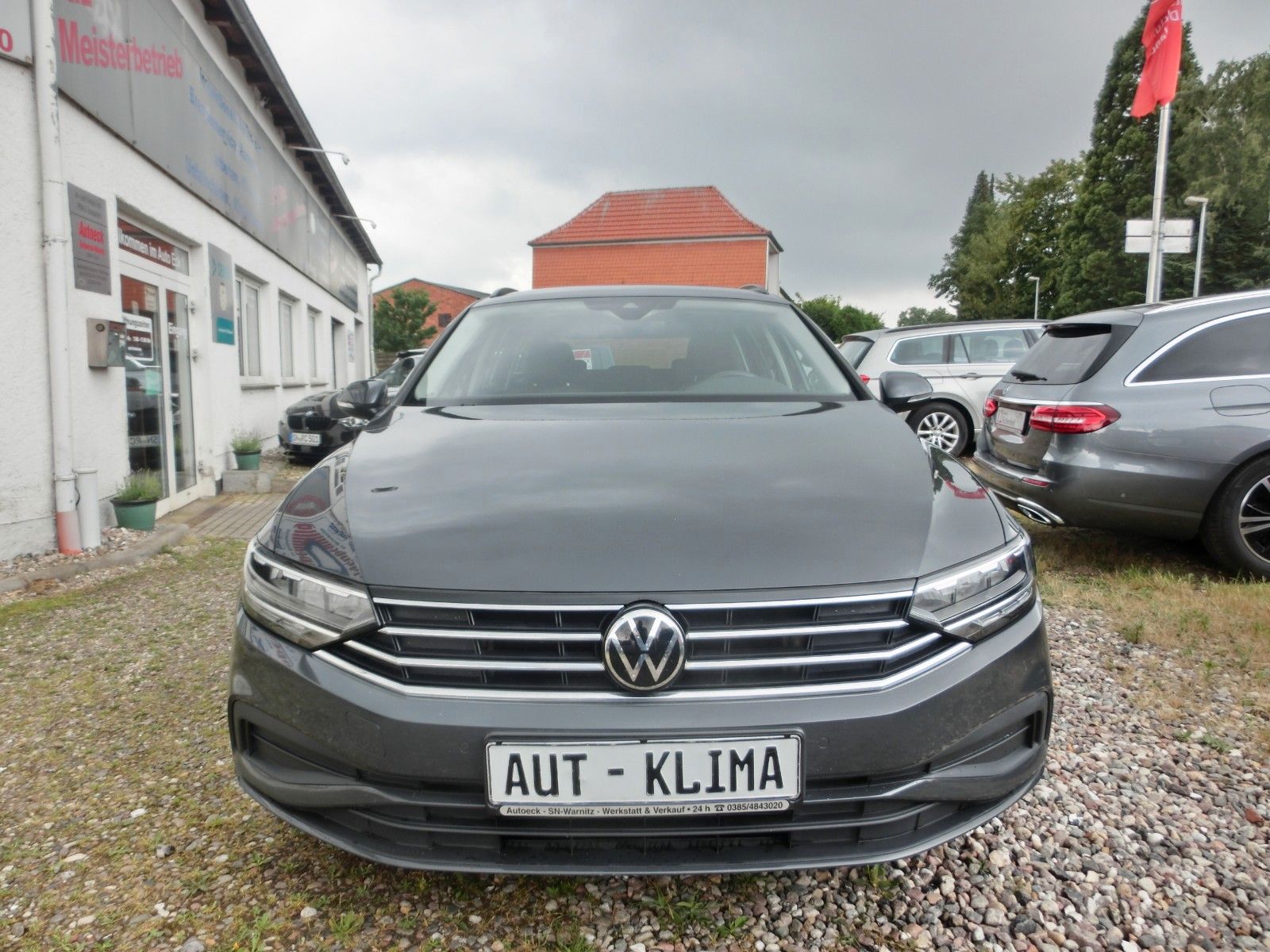 Volkswagen Passat Variant - Samsaru's Car Outlet