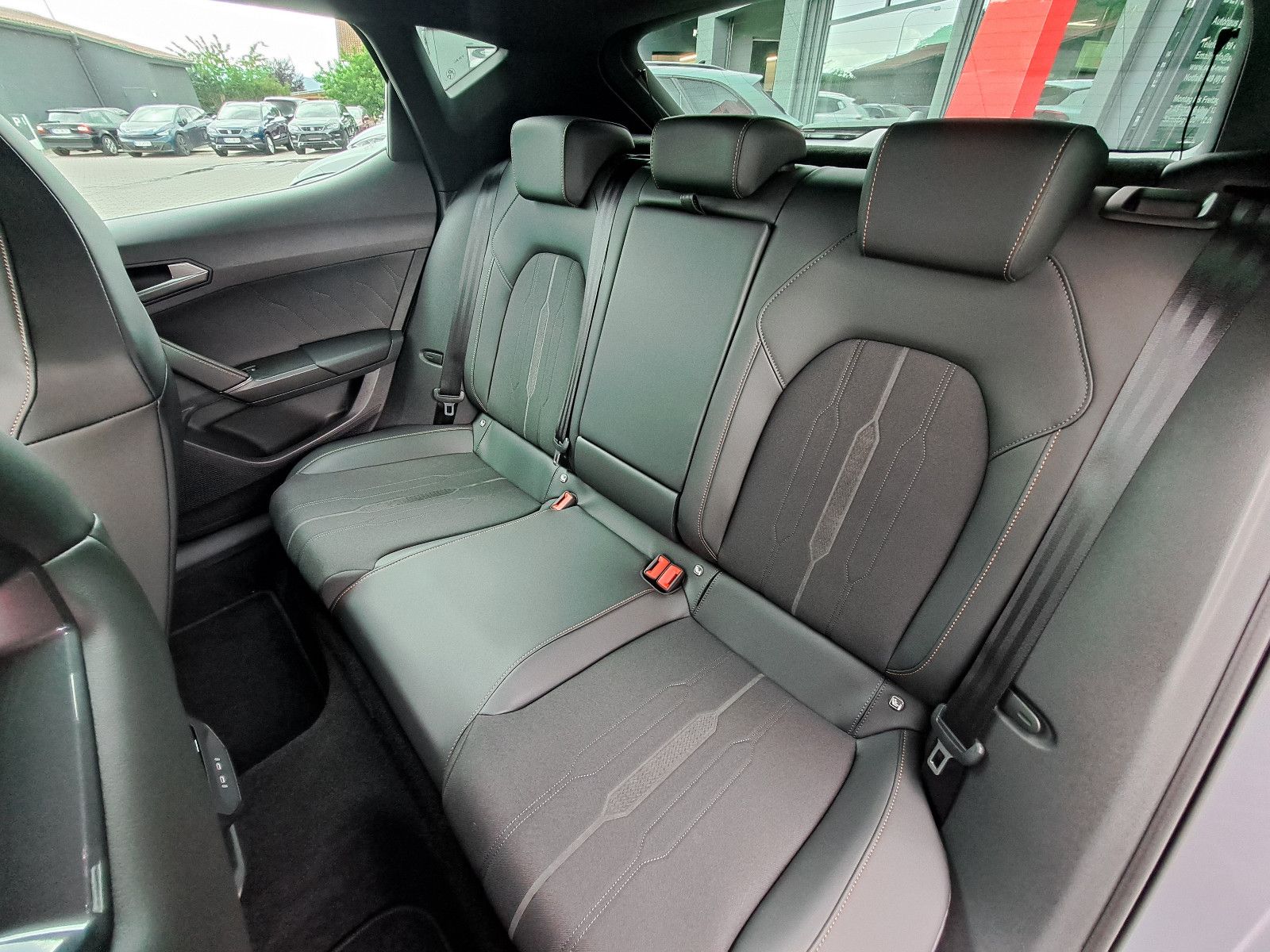 Cupra Leon VZ 2.0 TSI 300 PS DSG - Samsaru's Car Outlet