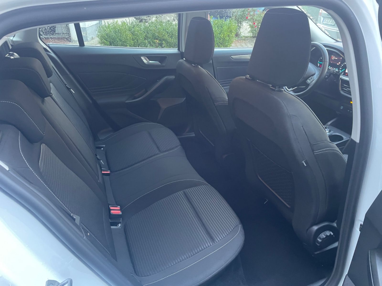 Ford Focus Kombi Titanium TDCi120 Auto SYNC4/NAV/WiPa