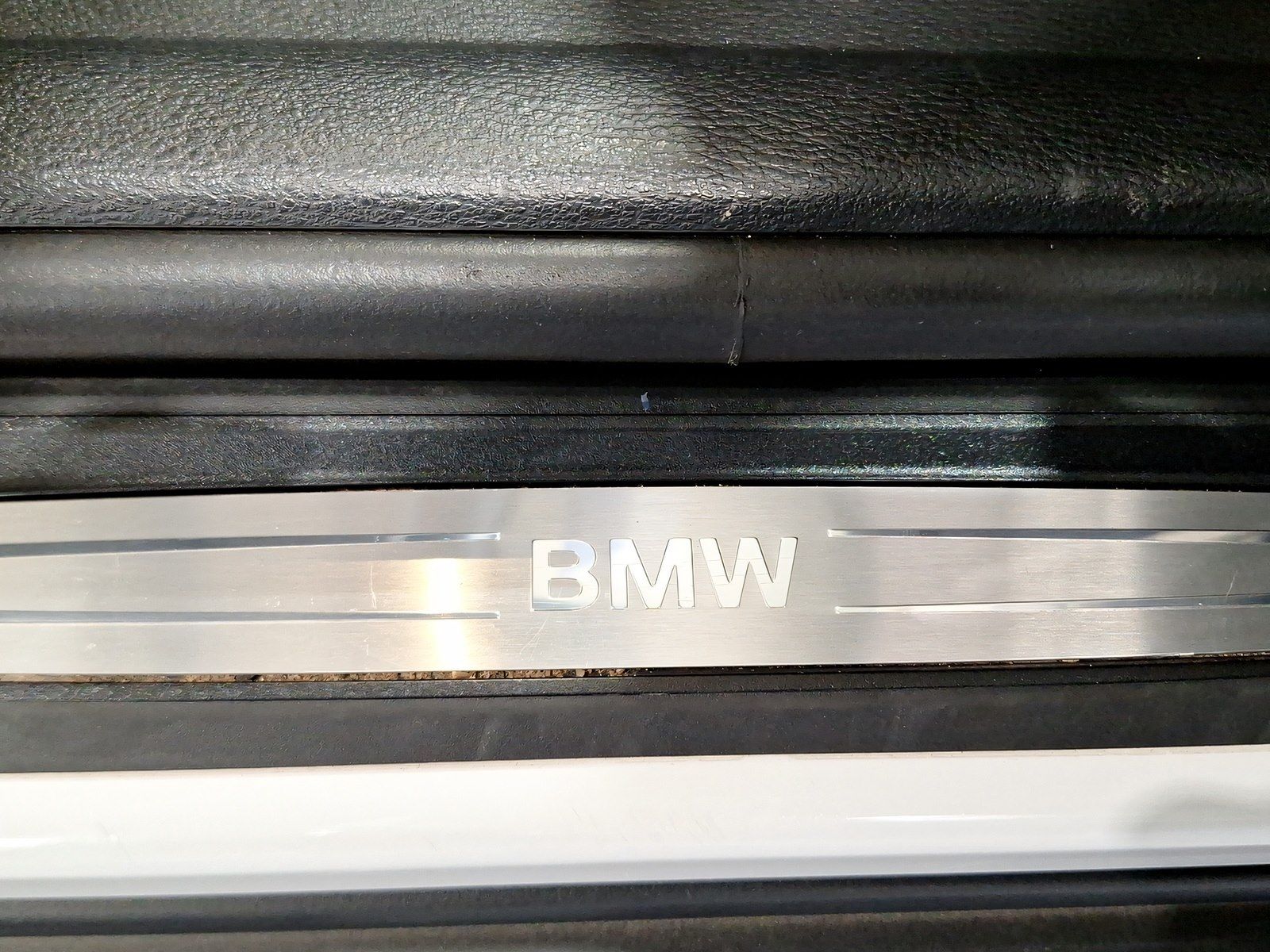 BMW X1 xDrive25e Sport Line - Samsaru's Car Outlet