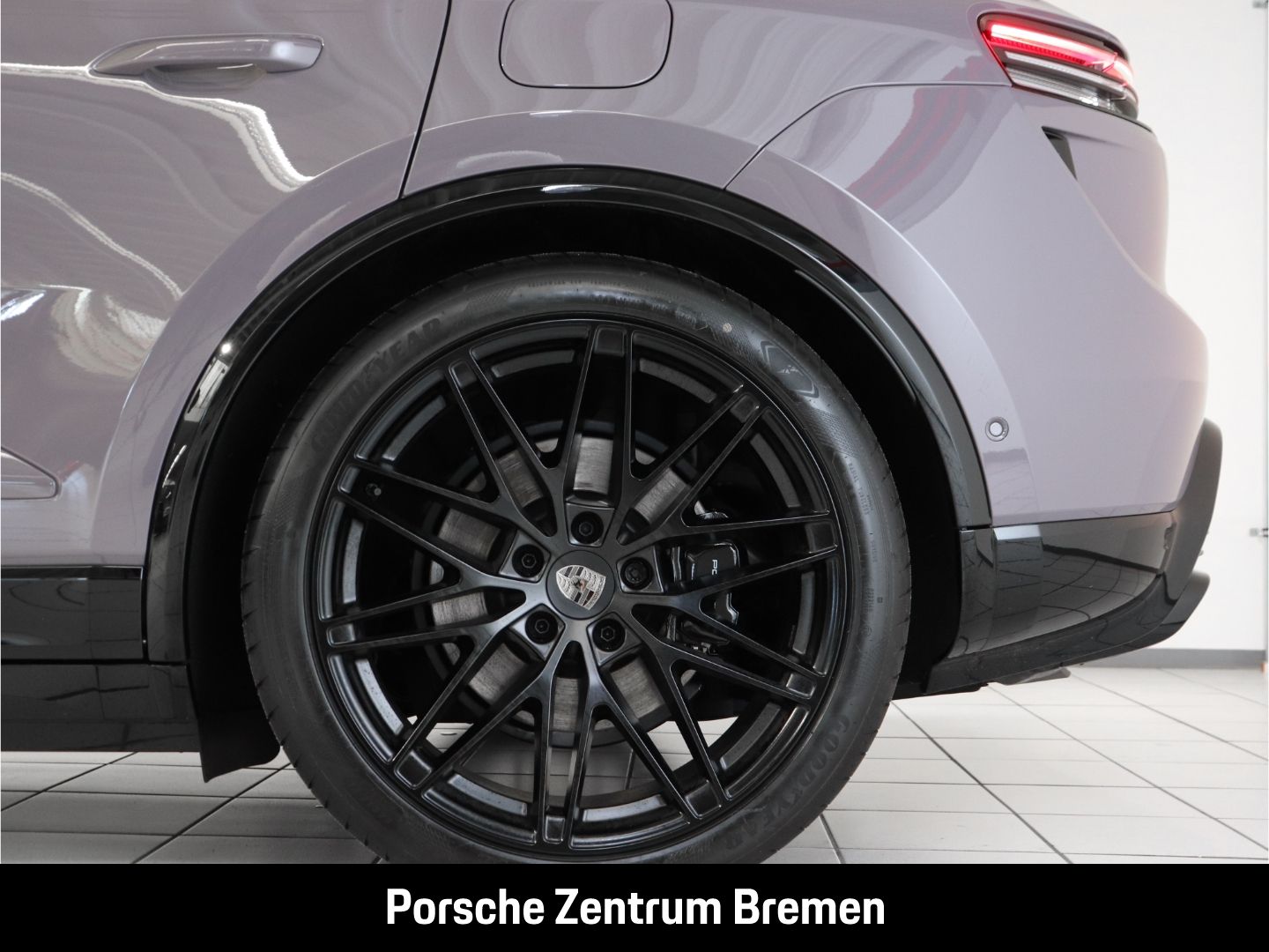 Porsche Macan Turbo - Samsaru's Car Outlet