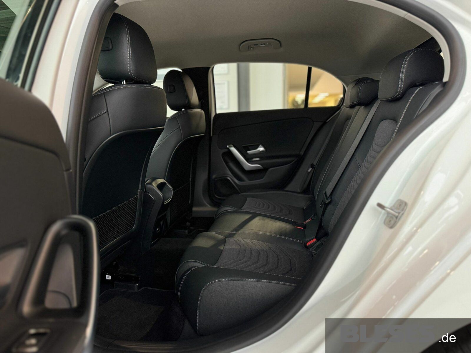 Mercedes-Benz A 180 Progressive - Samsaru's Car Outlet
