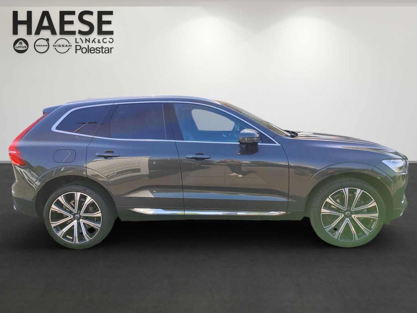 Volvo XC60 T8 Inscription Recharge Plug-In Hybrid AWD - Samsaru's Car Outlet