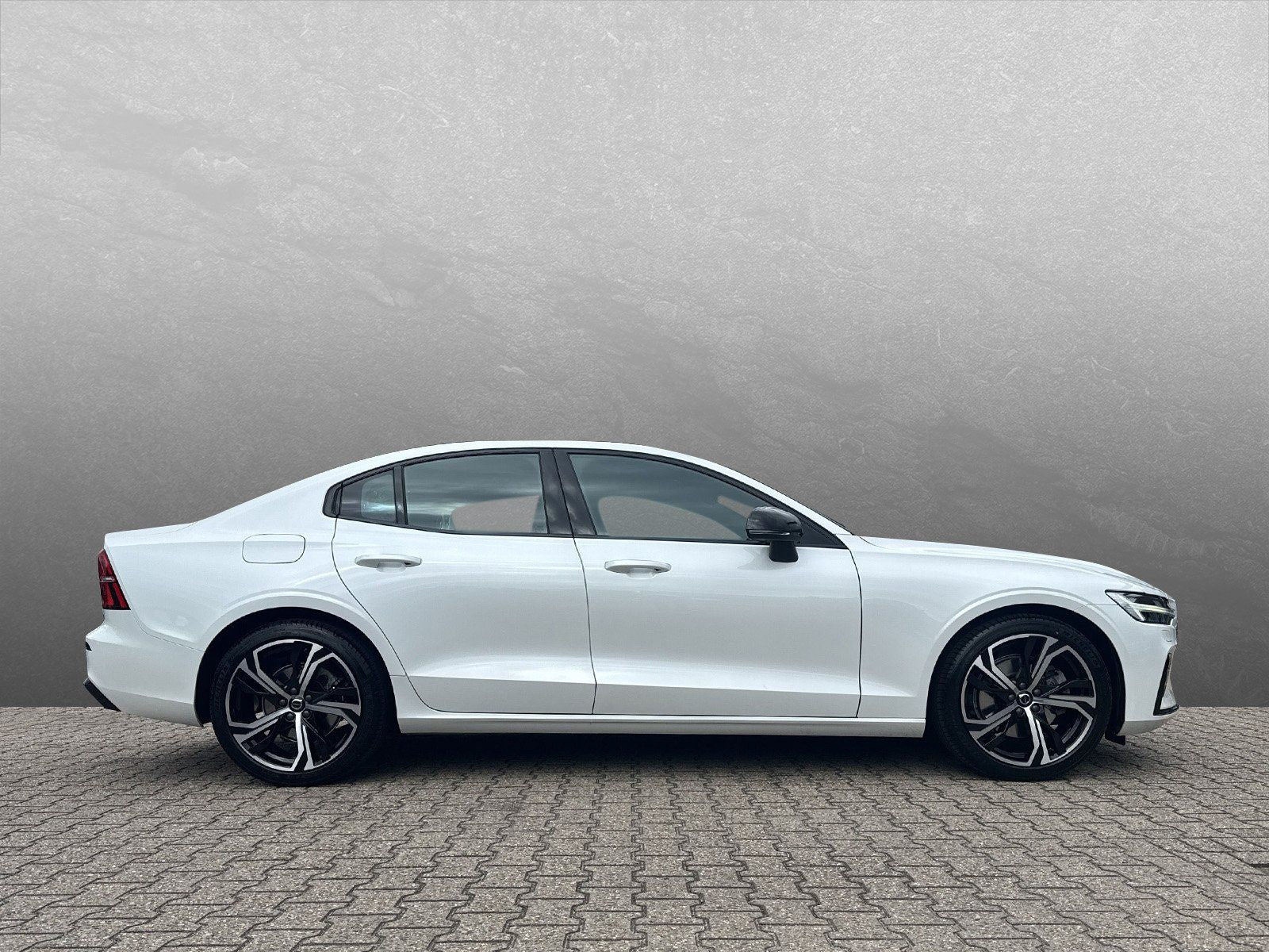 Volvo S60 B4 Benzin Plus Dark H&K STANDHZ LED LHZ SHZ