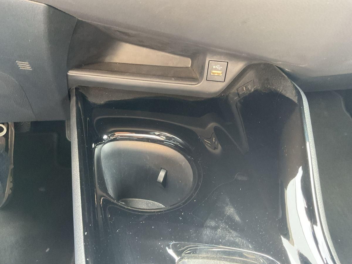 Toyota C-HR HYBRID TEAM D 1.8 16V - Samsaru's Car Outlet
