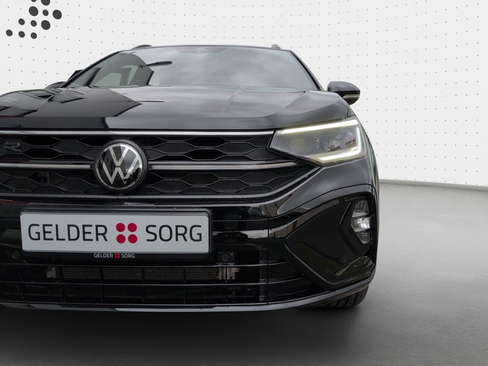 Volkswagen Taigo 1.5 TSI R-Line - Samsaru's Car Outlet
