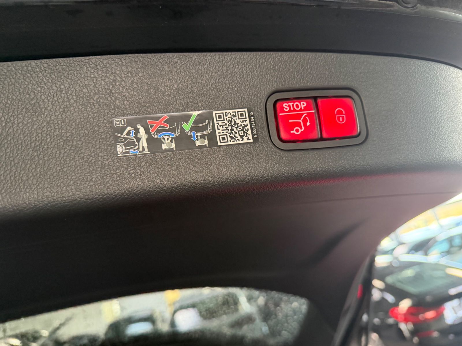 Mercedes-Benz GLC 300de 4M AMG Night-Pano -HUD-360K-Memory-20Z