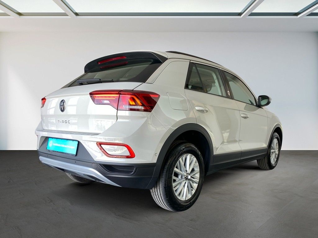 Volkswagen T-Roc 1.0 TSI Life - Samsaru's Car Outlet