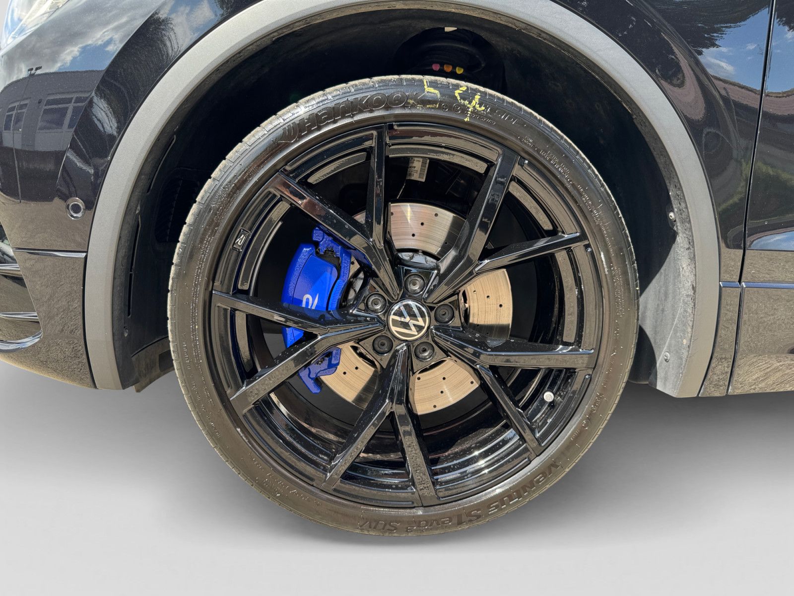 Volkswagen Tiguan R 2.0TSI DSG 4M Akrapovic Pano Leder CAM
