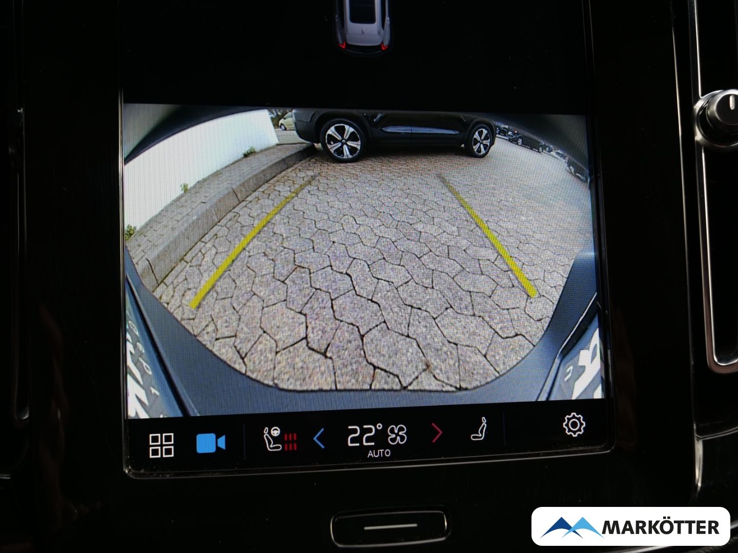 Volvo XC40 P8 Pure Electric Ultimate AHK/STHZ/PANO