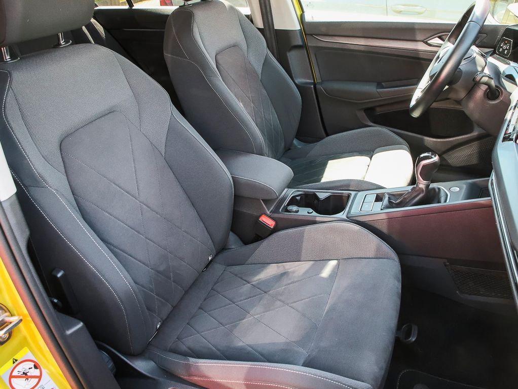 Volkswagen Golf VIII 1.5 TSI Style - Samsaru's Car Outlet