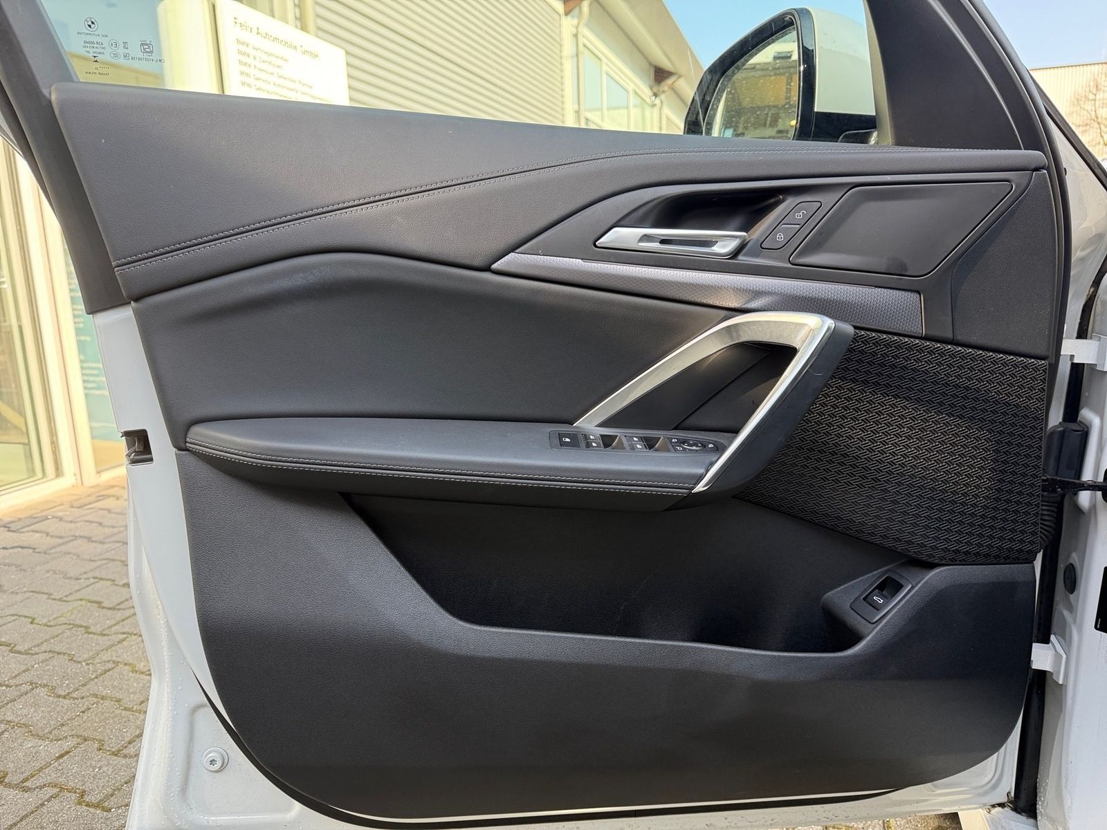 BMW X1 xDrive20d M SPORTPAKET - Samsaru's Car Outlet