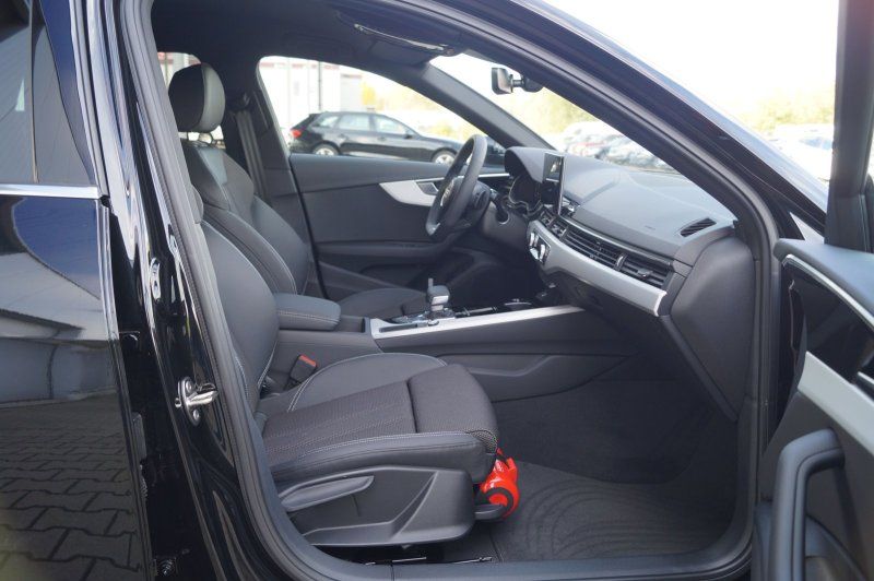 Audi A4 Avant S-Line 40TFSI - Samsaru's Car Outlet