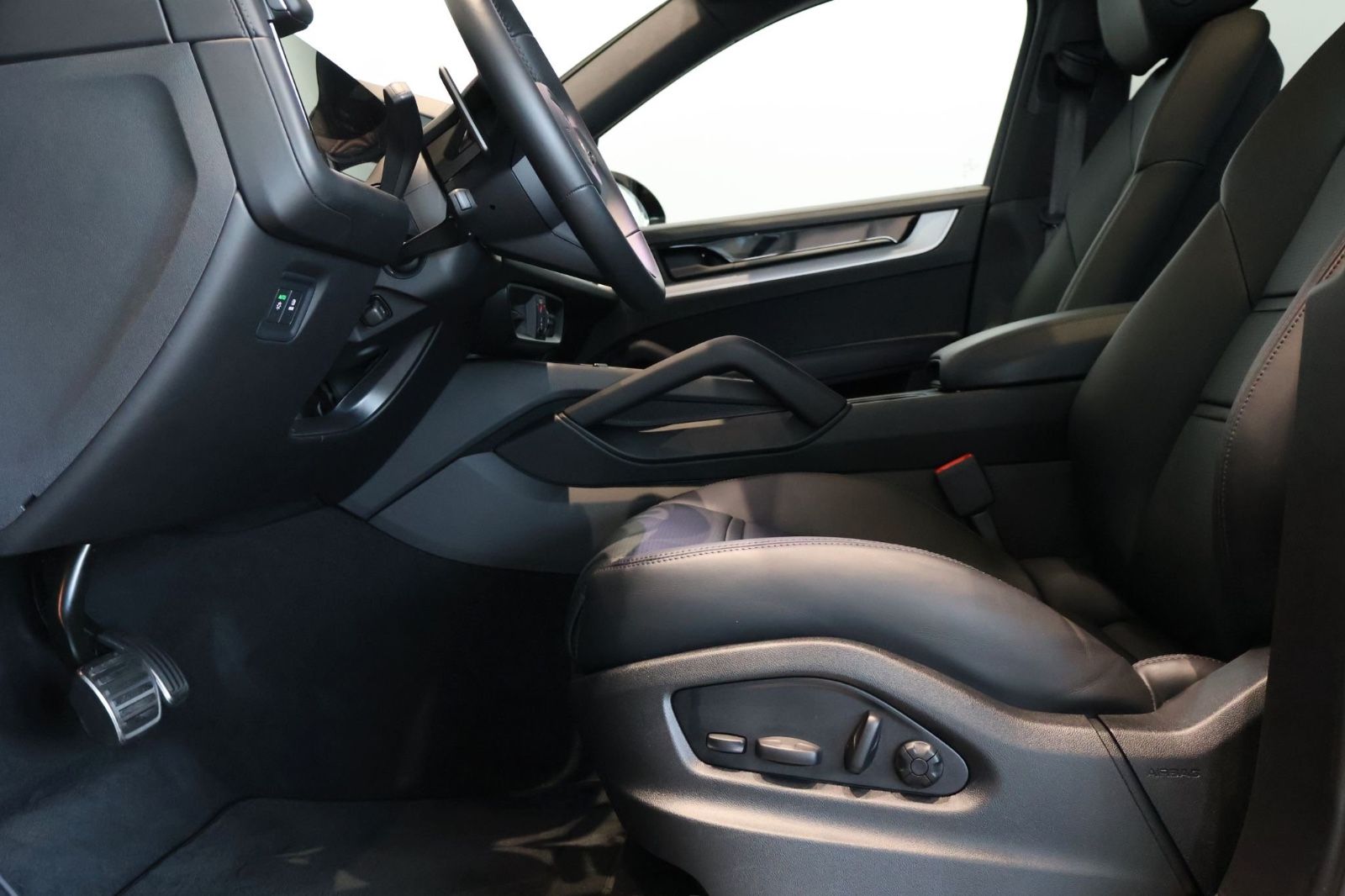 Porsche Cayenne Coupe S E-Hybrid*SpDes*Pano*22''*HD LED