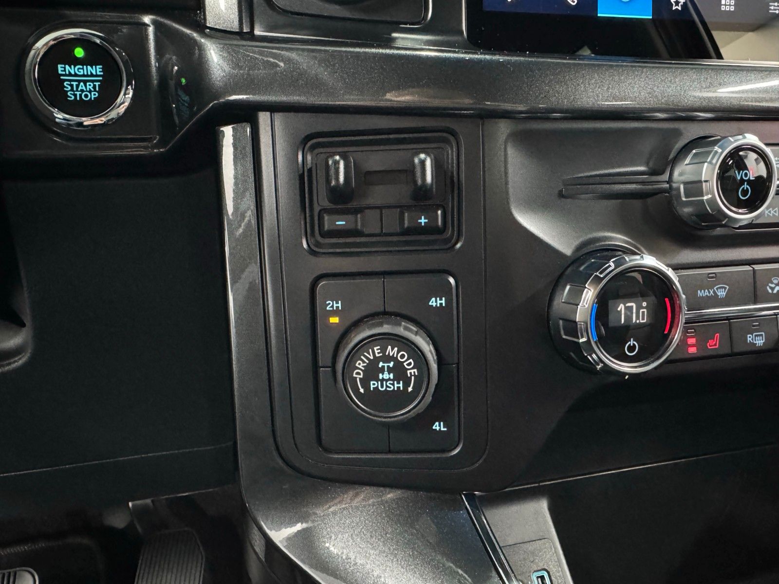 Ford F 150 5.0 XLT Supercrew - Samsaru's Car Outlet