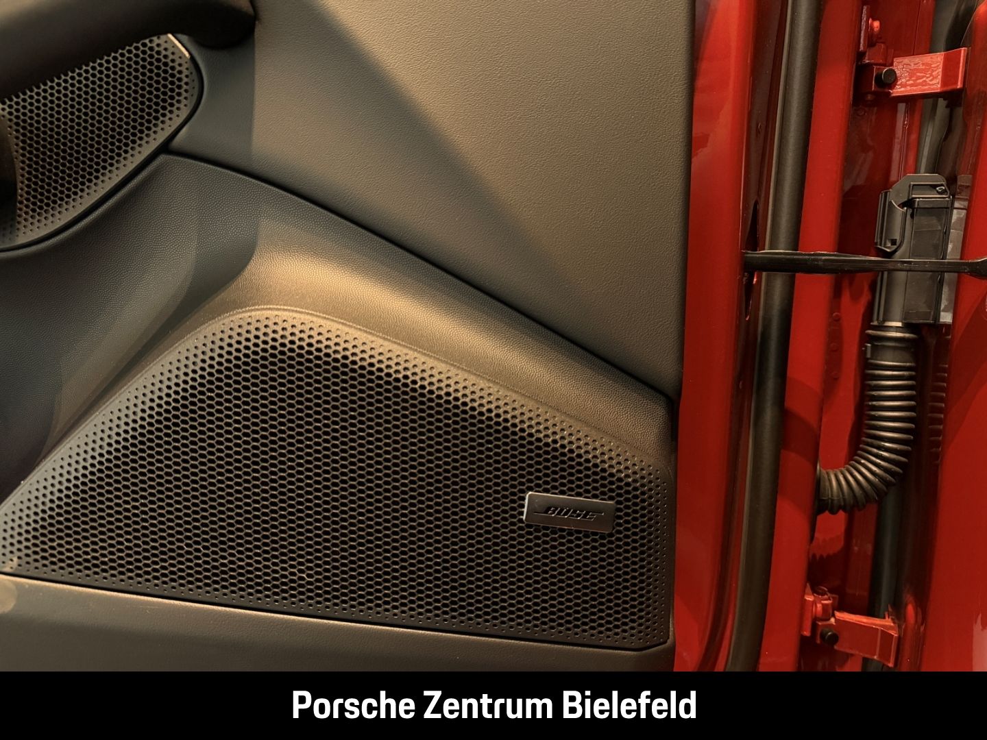 Porsche Macan Turbo HA-Lenkung InnoDrive Surround-View