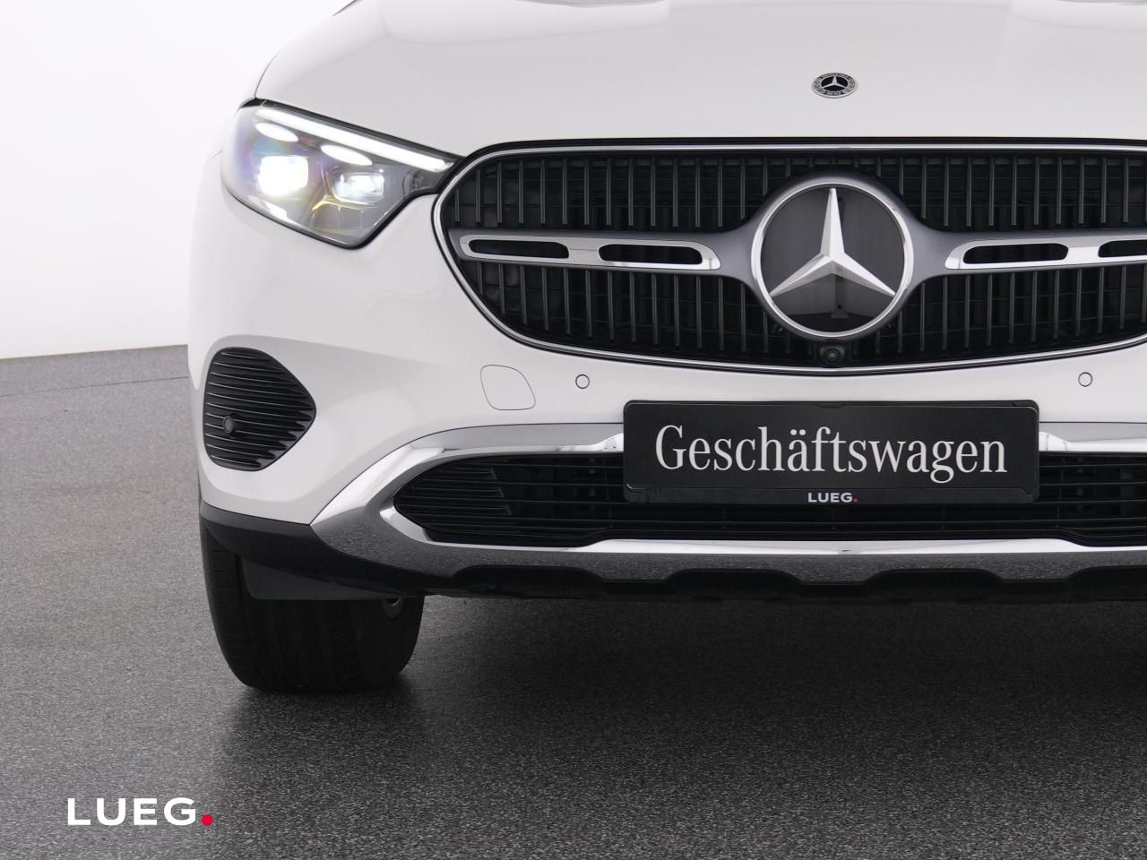 Mercedes-Benz GLC 300 e 4M AVANTGARDE+PANO+AHK+FAHRASS+KEYLESS