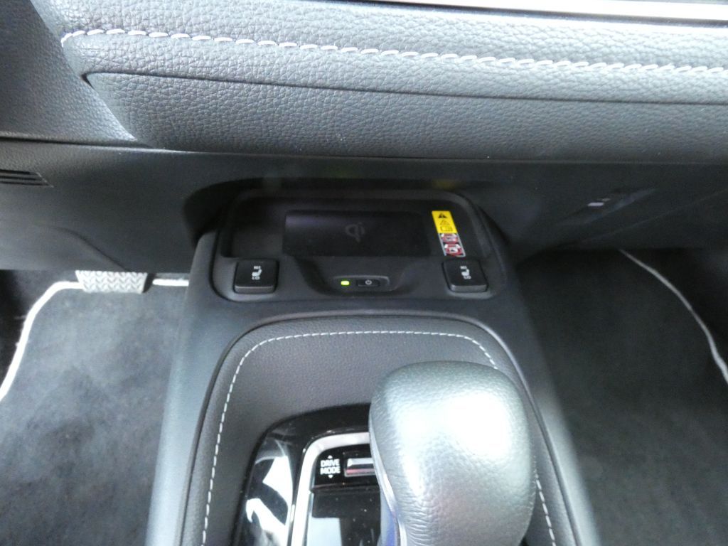 Toyota Corolla 2.0 TS Team D*Navi+LED+SHZ+PDC
