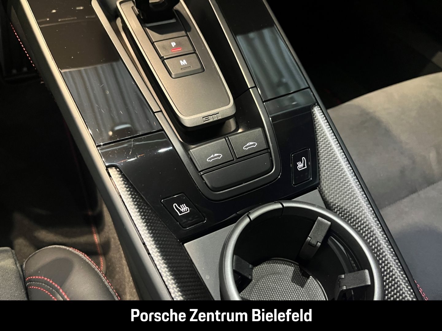 Porsche 992 911 Targa 4 GTS BOSE Sportabgasanlage LED