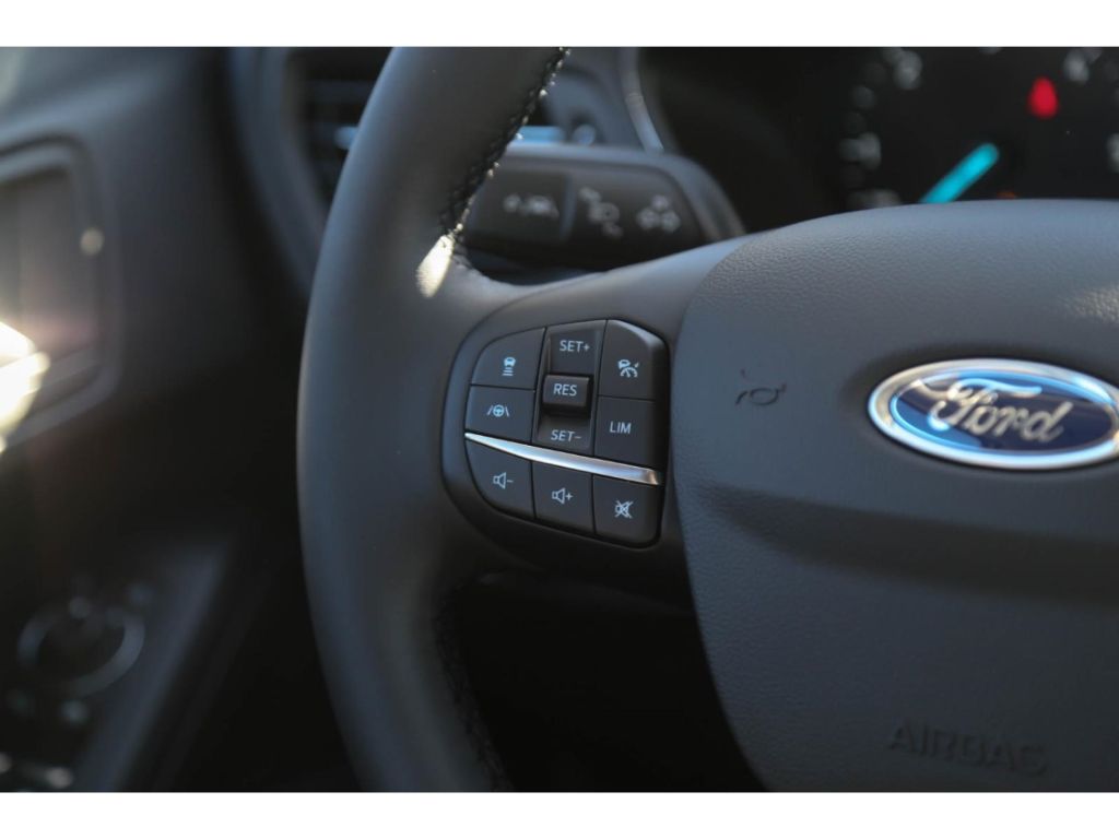 Ford Focus 1.5d Aut. Titanium AHK Navi GJR ACC BLIS K