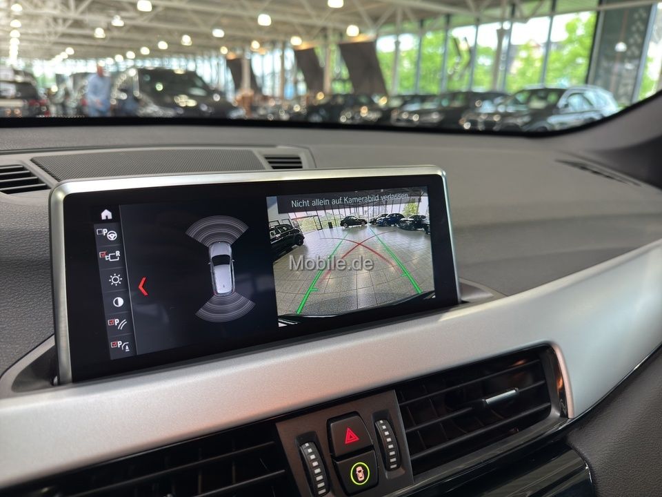 BMW X1 xDrive25e Advantage - Samsaru's Car Outlet