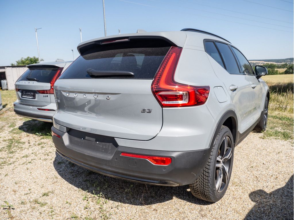 Volvo XC40 2.0 Plus Dark - Samsaru's Car Outlet