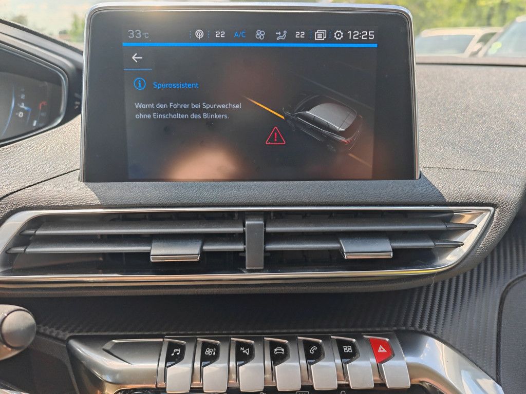 Peugeot 3008 PureTech 130 EAT8 - Samsaru's Car Outlet