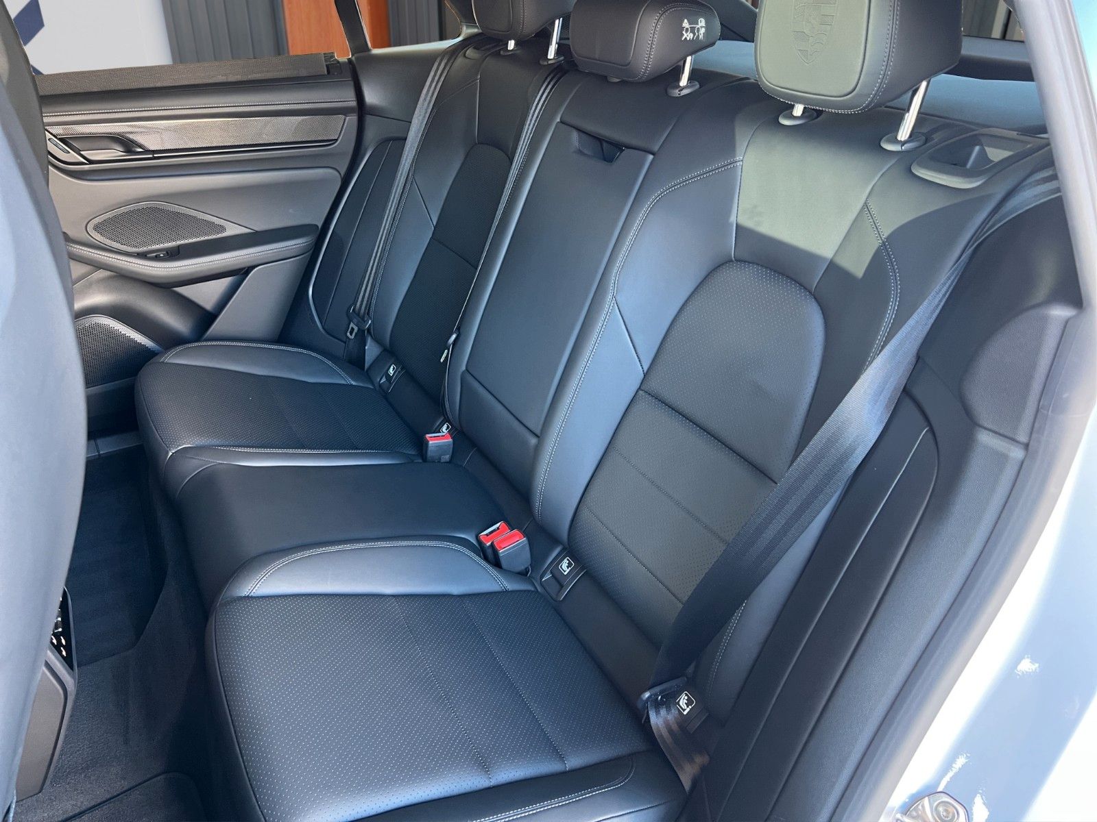 Porsche Macan Electric 4 Carbon · Mega Spec · NP122.500€