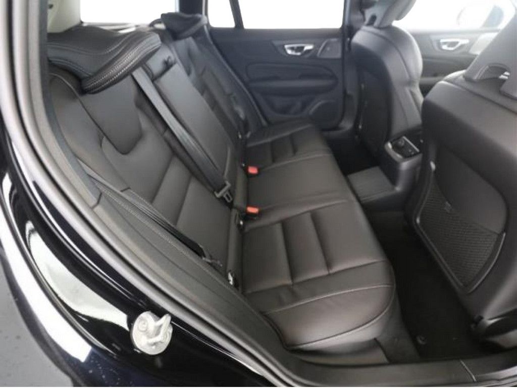 Volvo V60 T6 Ultra Dark Recharge Plug-In Hybrid AWD