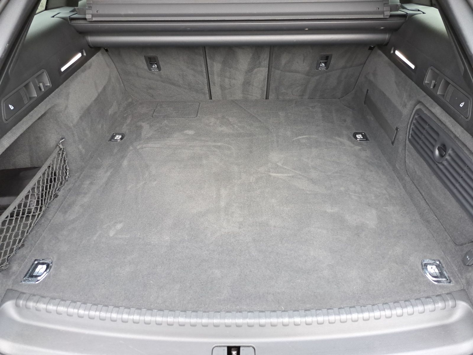 Audi A6 Avant 55 TFSIe quattro S tronic - Samsaru's Car Outlet