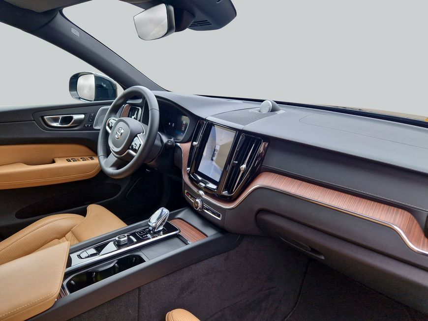 Volvo XC60 B4 D AWD Ultimate Dark Standheiz Nappa Led.