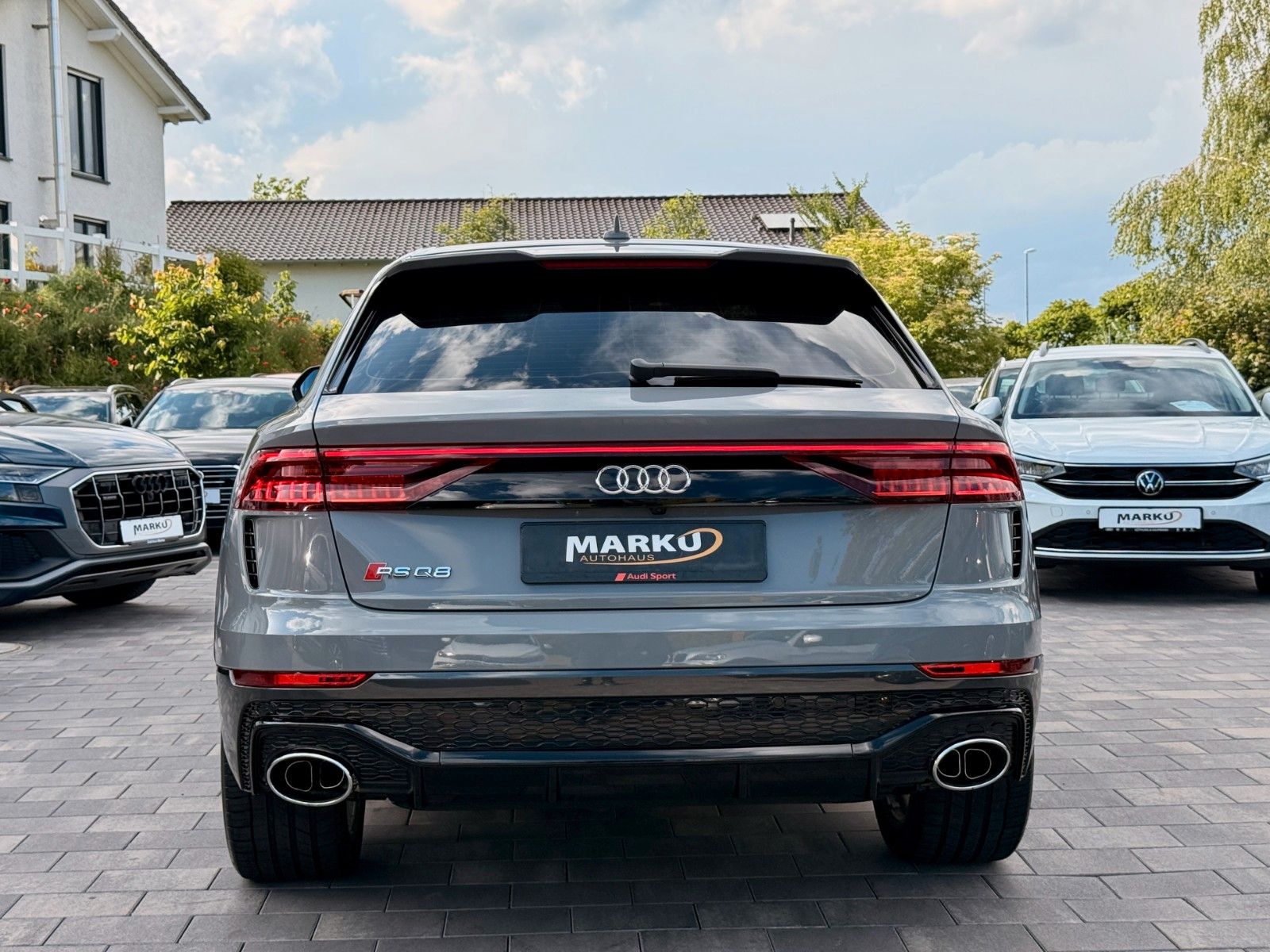 Audi RSQ8  4.0 TFSI quattro MATRIX*22"*RFK*DIG*NAVI*