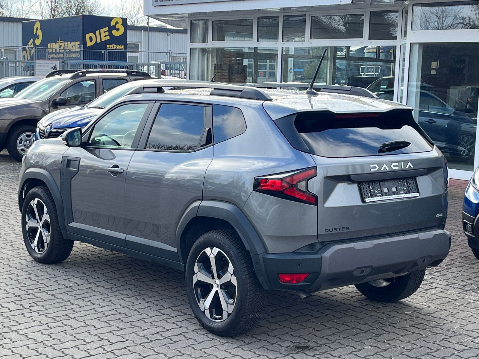 Dacia Duster TCe 130 4x4 Journey - Samsaru's Car Outlet