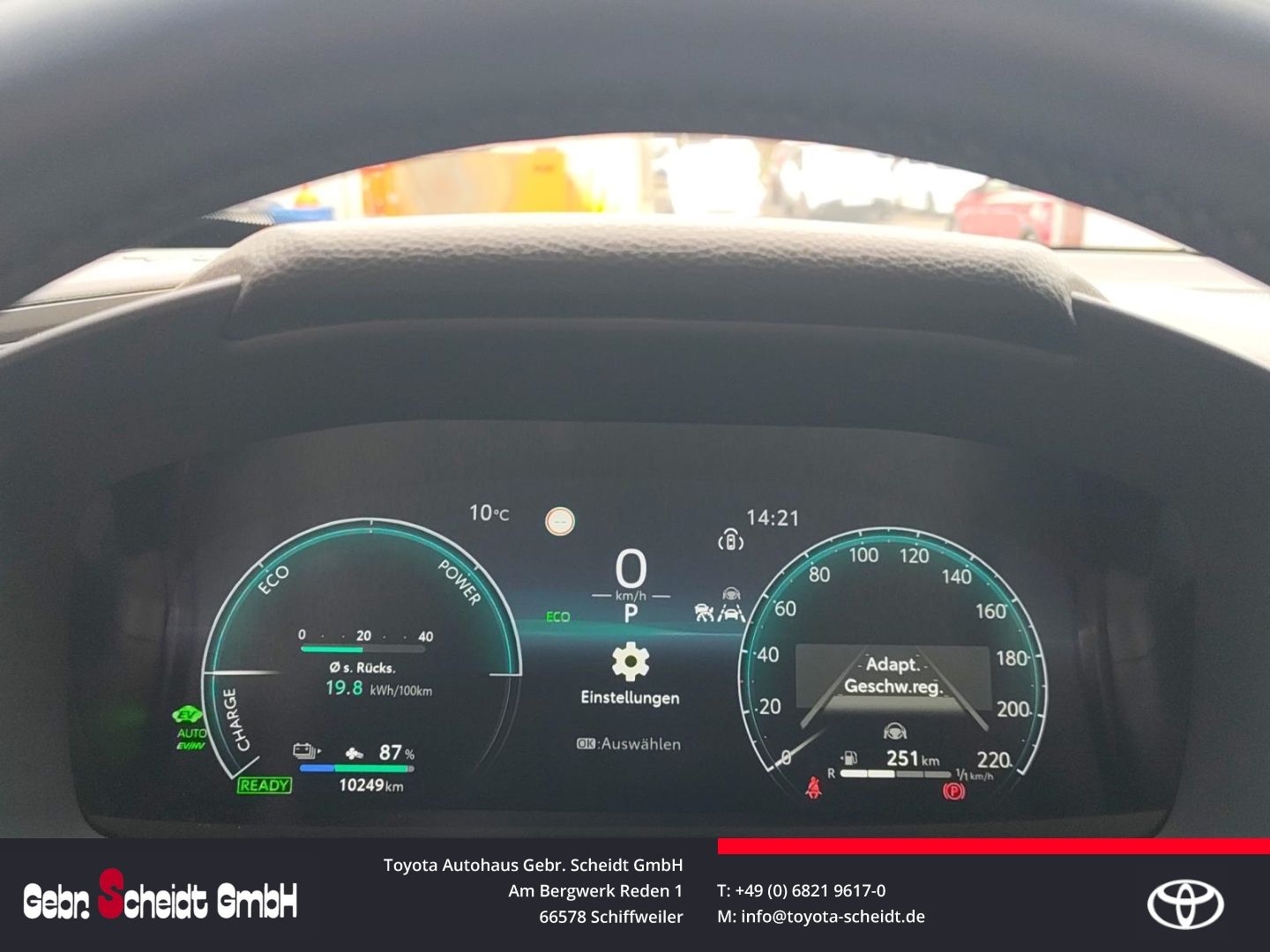 Toyota C-HR Plug-In Hybrid   LED-Scheinwerfer Kamera