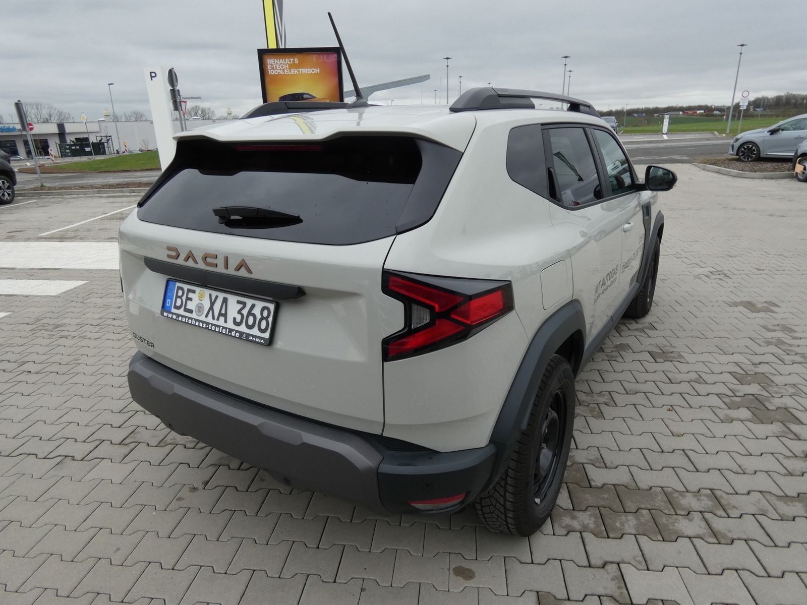 Dacia Duster Extreme TCe 130 - Samsaru's Car Outlet