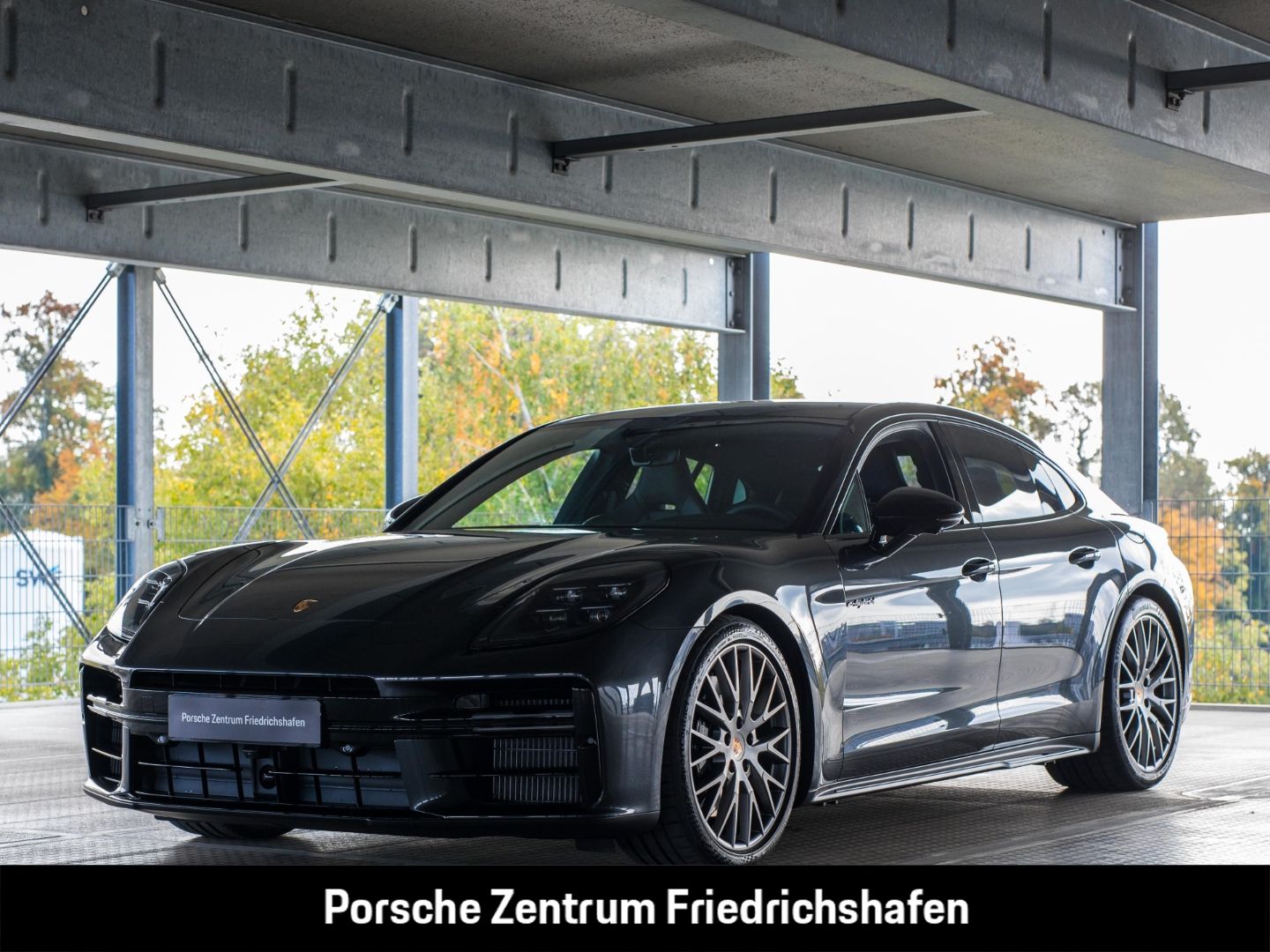 Porsche Panamera 4 E-Hybrid HA-Lenkung Active-Ride BOSE