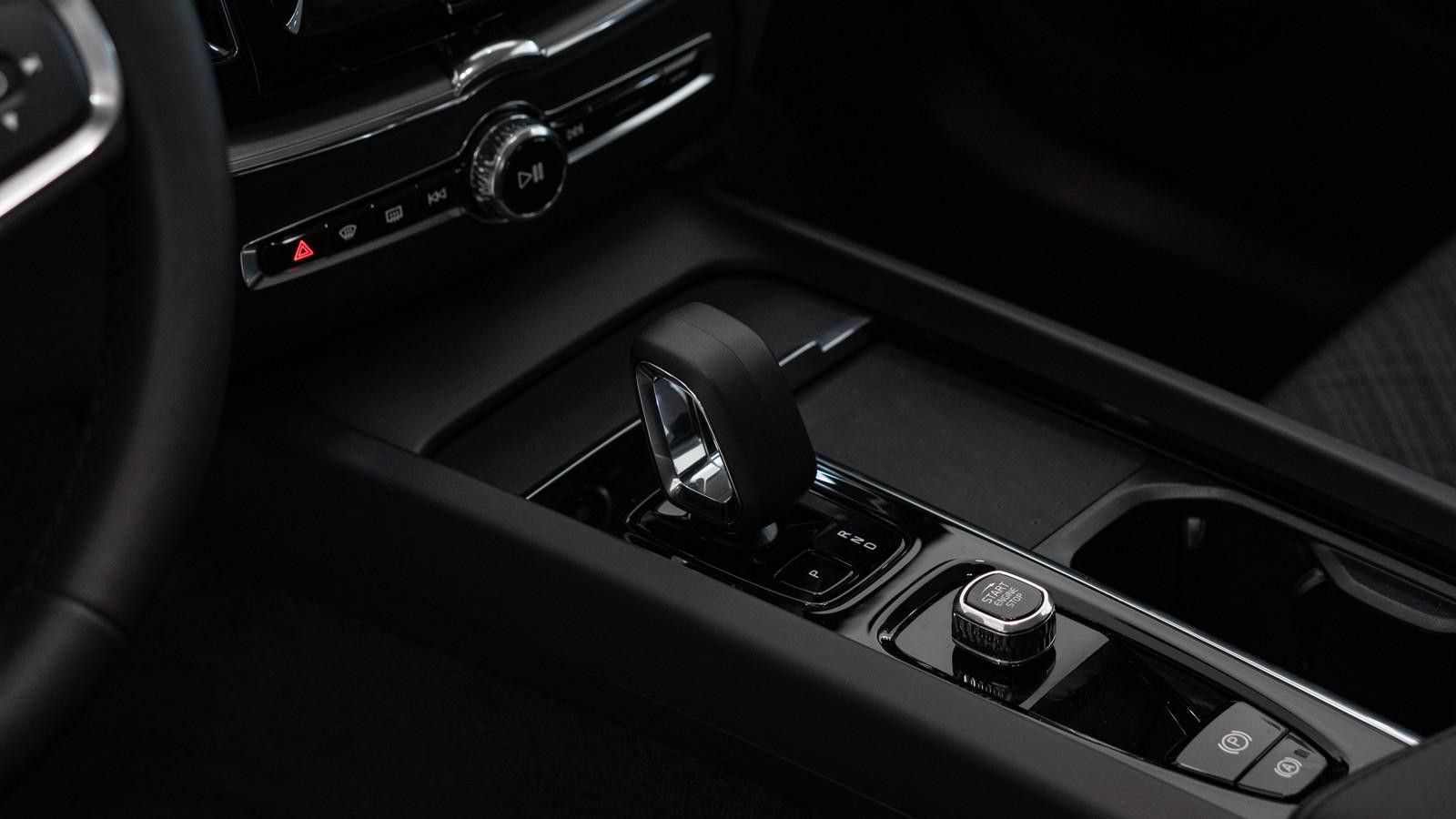 Volvo XC 60 - Samsaru's Car Outlet