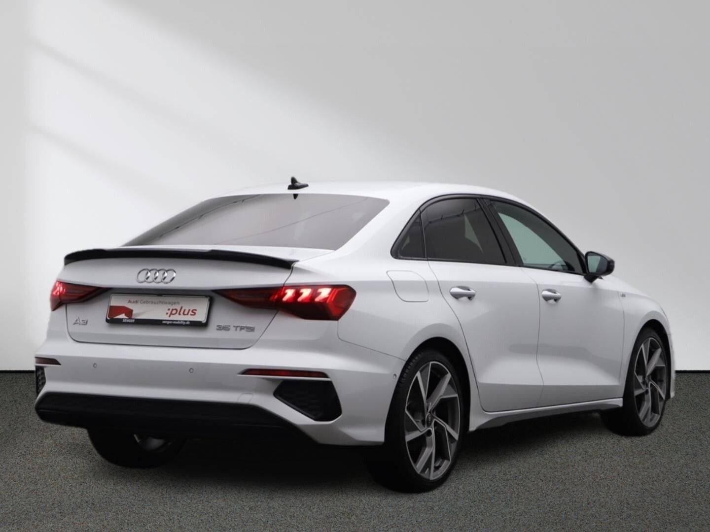 Audi A3 Limousine 35 TFSI S line MMI Navi LED