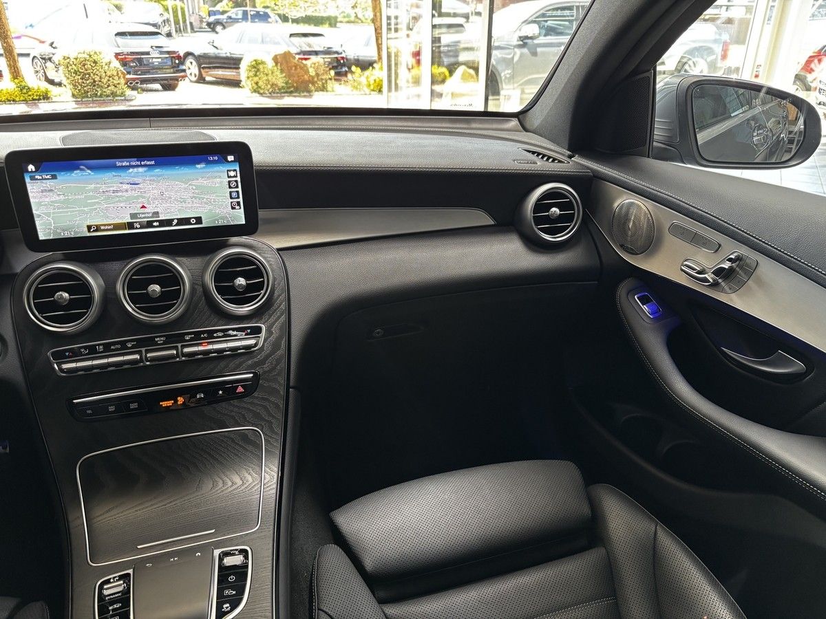 Mercedes-Benz GLC 300 d Coupé AMG 4M LED HUD Pano Distr+ Burm