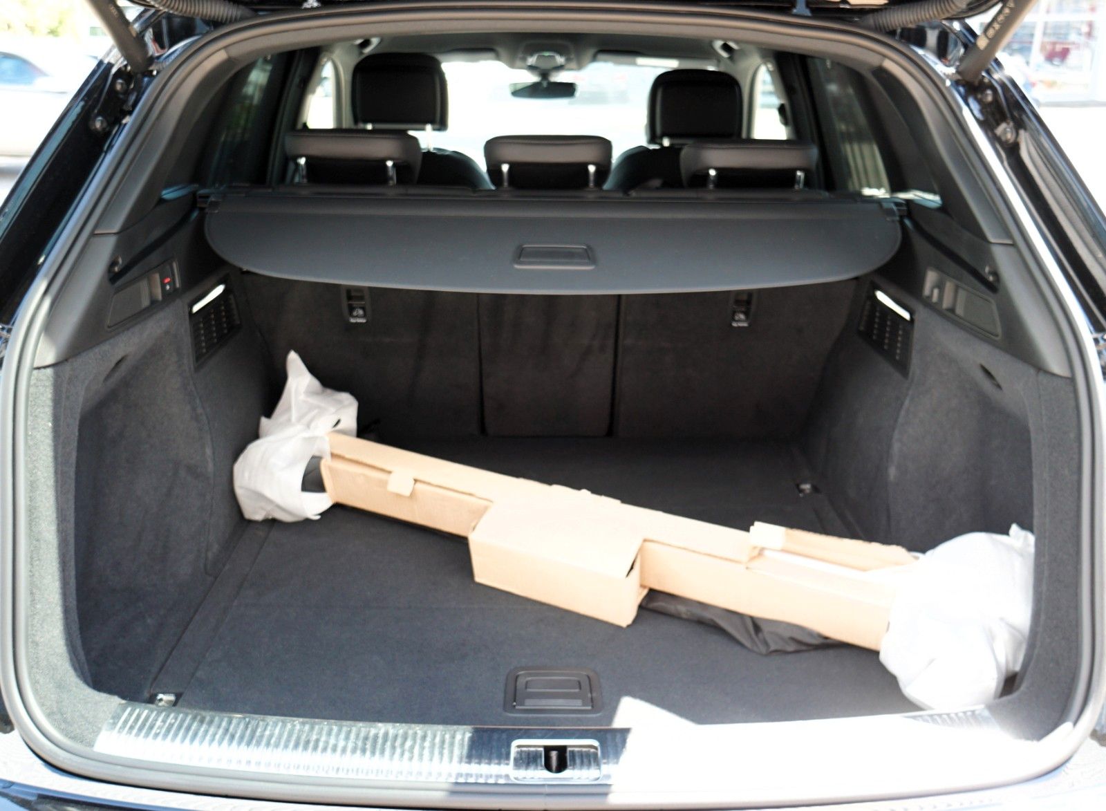 Audi Q5 40 TDI quattro S line - Samsaru's Car Outlet