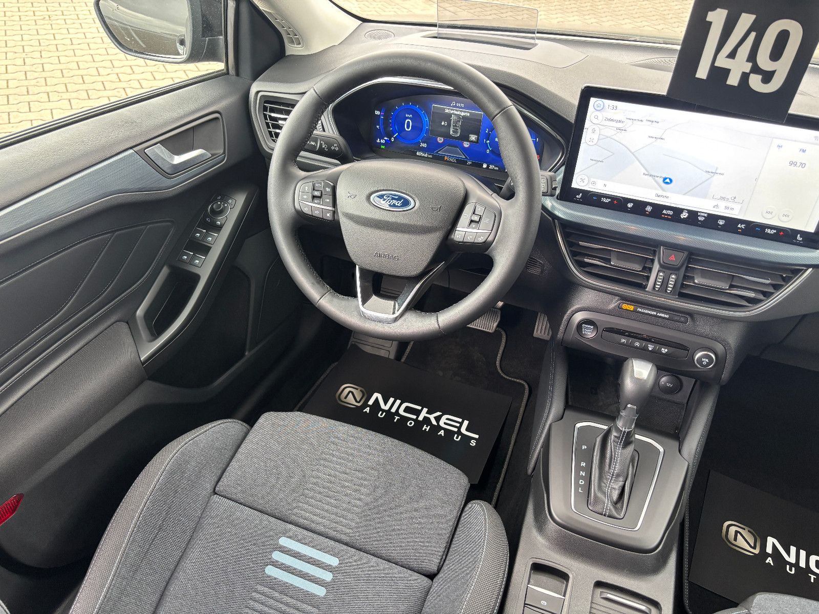 Ford Focus Turnier Active X*Led*HuD*Ahk*Kamera*ACC*