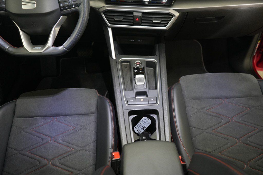 Seat Leon ST 2.0 TDI 4Drive DSG FR-Line ACC AHK Pano